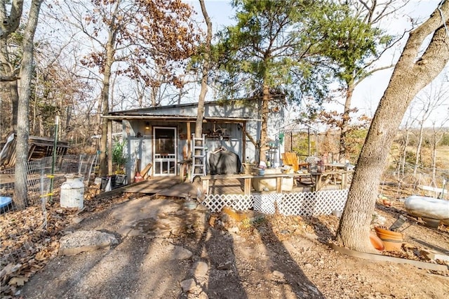 view of front of home featuring a deck