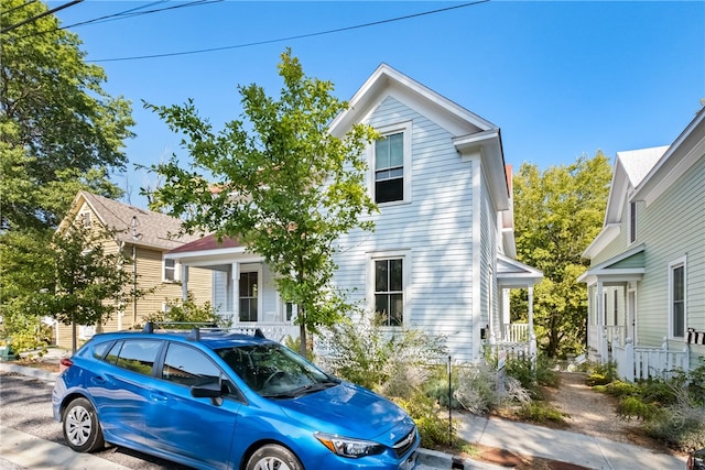 view of front of home featuring a porch