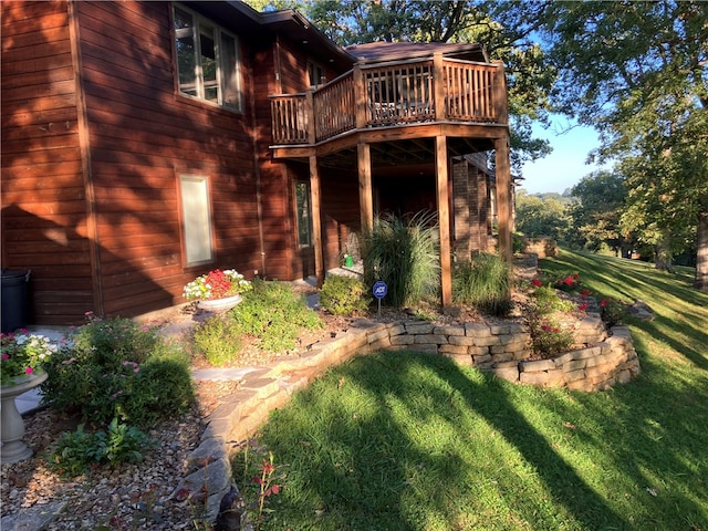 view of yard featuring a wooden deck