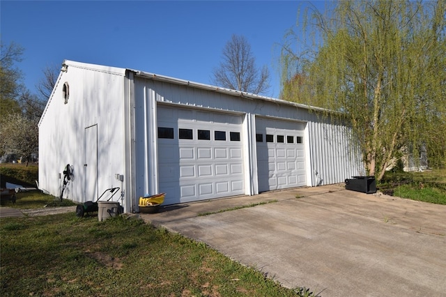view of detached garage