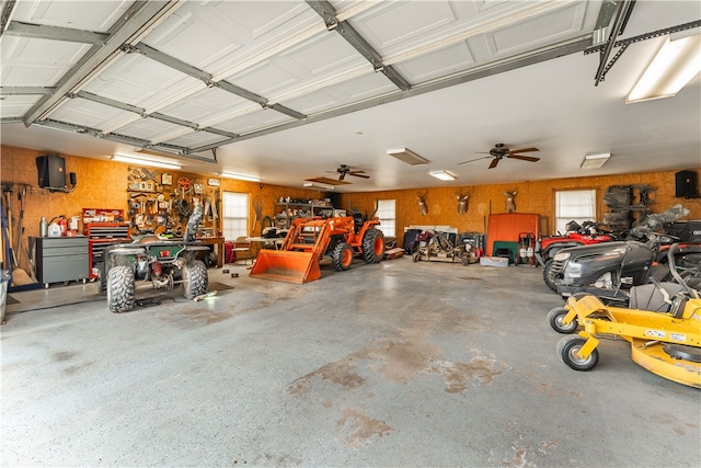 garage with ceiling fan