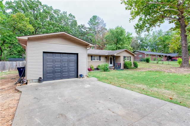 single story home with a front yard