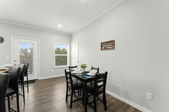 dining room with ornamental molding, baseboards, recessed lighting, and dark wood-style floors