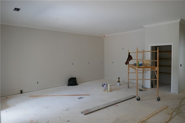 spare room featuring ornamental molding