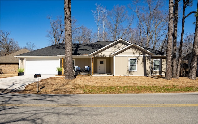 single story home featuring a garage