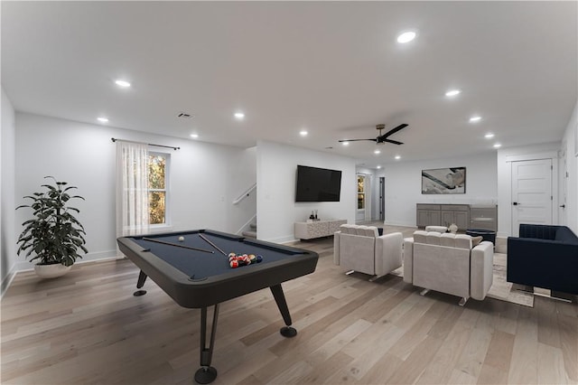 playroom featuring light wood-type flooring, billiards, visible vents, and recessed lighting