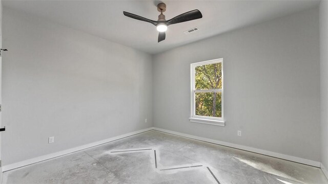 spare room featuring ceiling fan