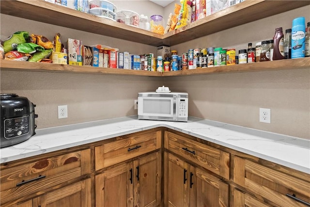 13136 Cedar Grove Rd, Lead Hill, AR 72644 - view of pantry