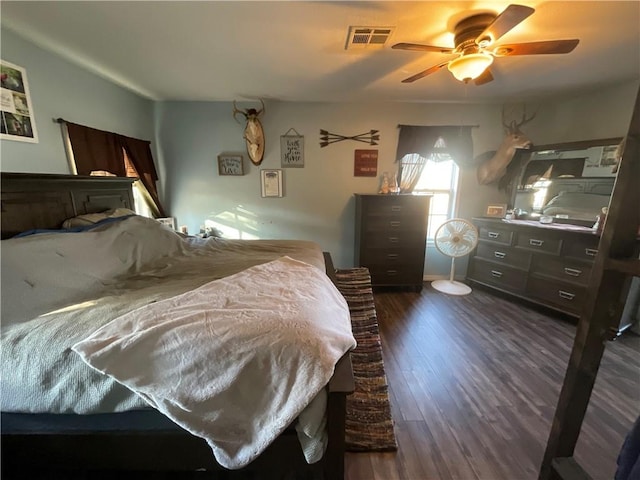 52720 S 680, Colcord, OK 74338 - bedroom with dark wood-style flooring and a ceiling fan