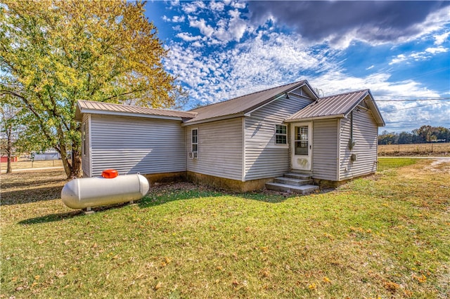 exterior space with a lawn