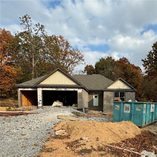 view of front of house featuring a garage