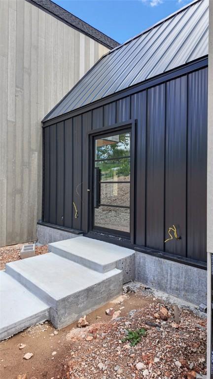 8912 Anew Rd, Rogers, AR 72756 - view of exterior entry