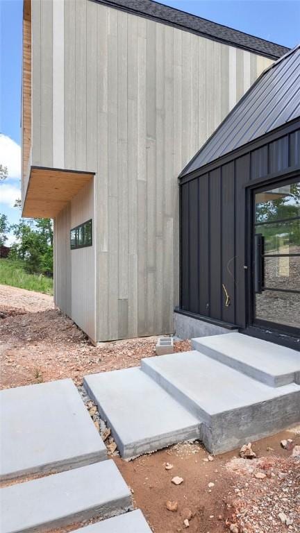 8912 Anew Rd, Rogers, AR 72756 - view of exterior entry