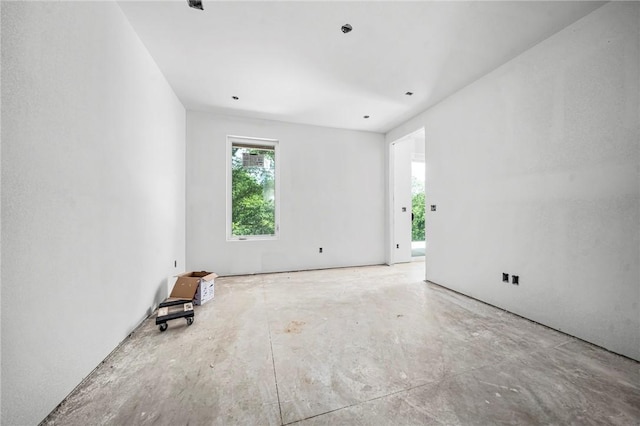 8912 Anew Rd, Rogers, AR 72756 - unfurnished room featuring concrete floors