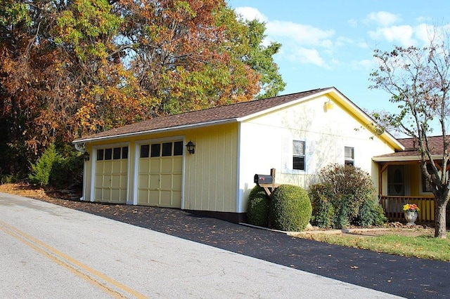 18960 Coppermine Rd, Rogers, AR 72756 - view of detached garage