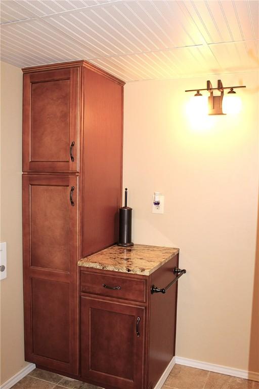 18960 Coppermine Rd, Rogers, AR 72756 - interior space featuring baseboards