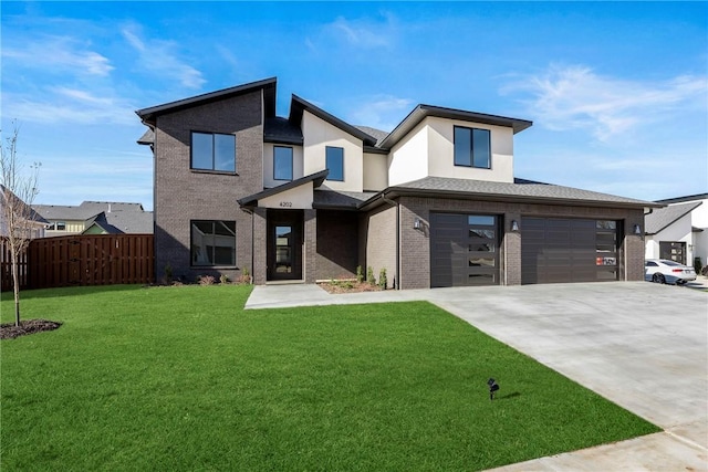 view of front of home featuring a front yard