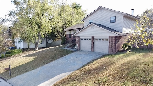 view of front facade with a front yard