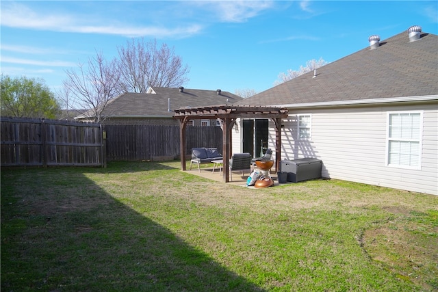 view of yard with a patio and a pergola