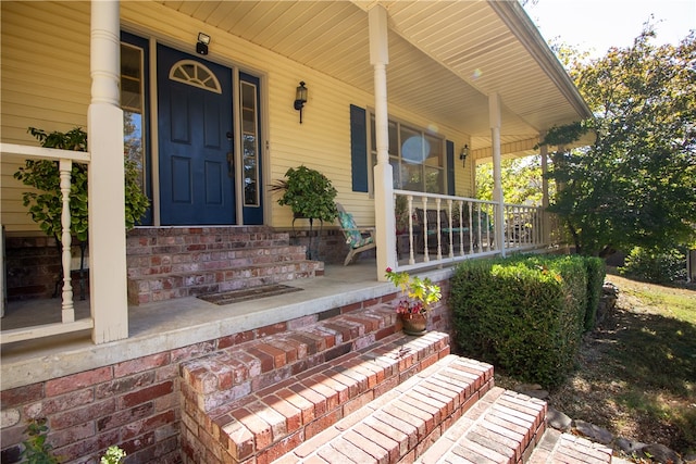 property entrance with a porch