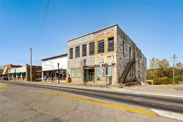 view of building exterior