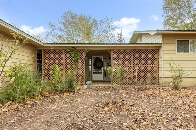 view of property entrance