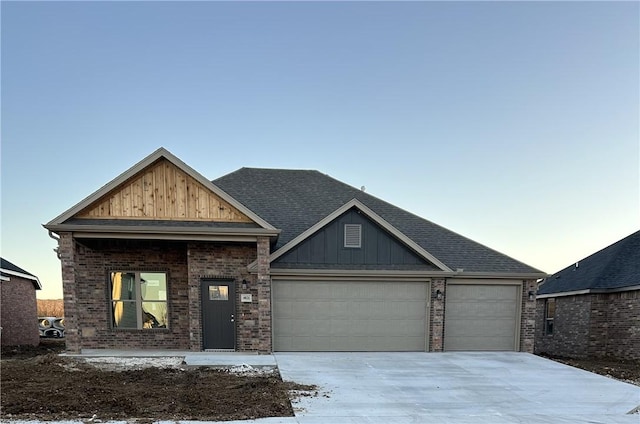 view of front of home featuring a garage