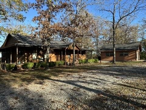 3858 Mundell Rd, Eureka Springs, AR 72631 - view of front of house featuring covered porch