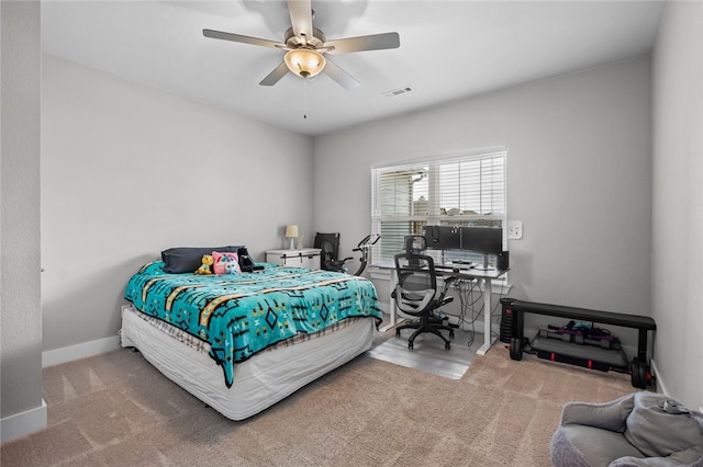 bedroom featuring carpet flooring and ceiling fan