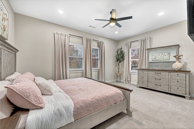 bedroom featuring carpet floors and ceiling fan