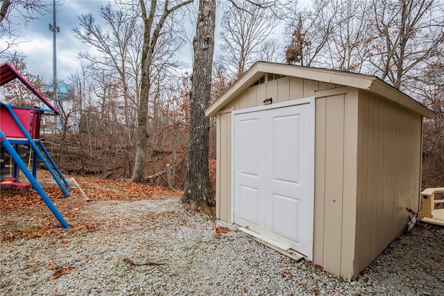 view of outbuilding