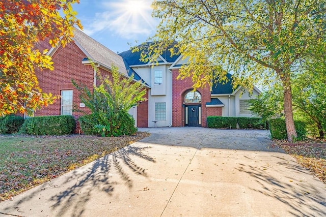 view of front property