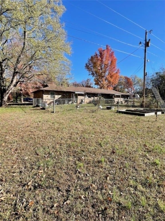 659 Genevieve Ave, Fayetteville, AR 72704 - view of yard