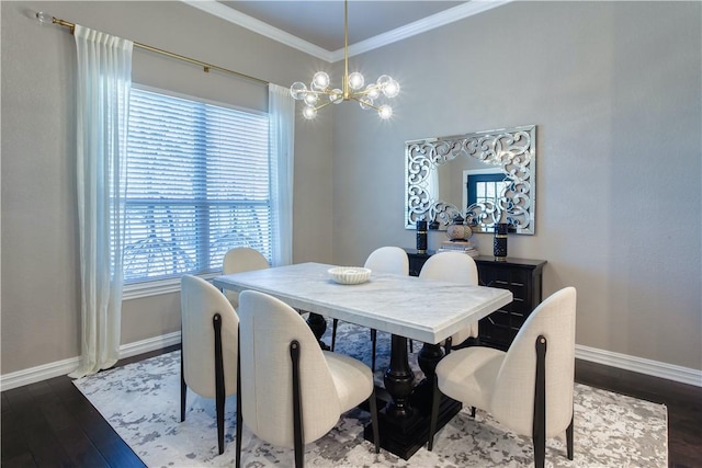 dining area with baseboards, a notable chandelier, wood finished floors, and crown molding