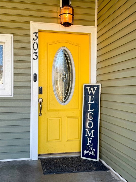 view of entrance to property