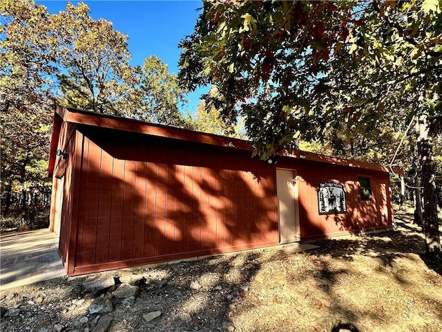 view of outbuilding