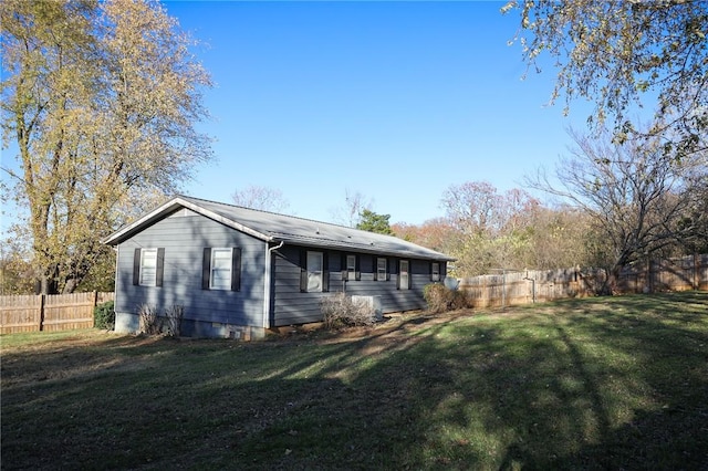 exterior space with a yard