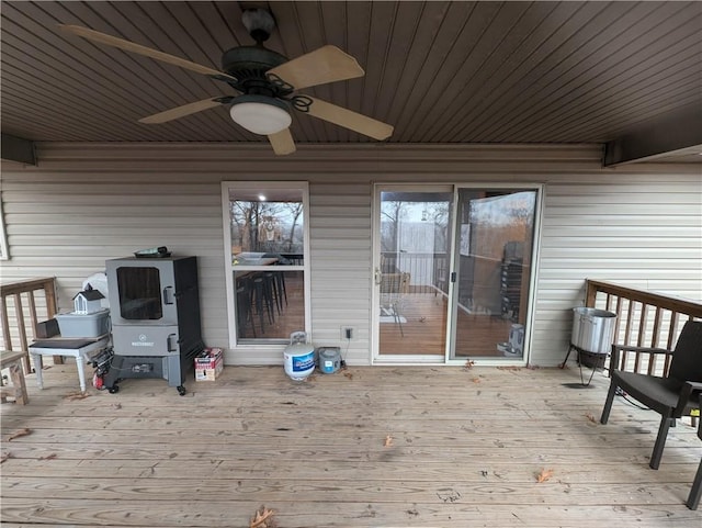 deck featuring ceiling fan