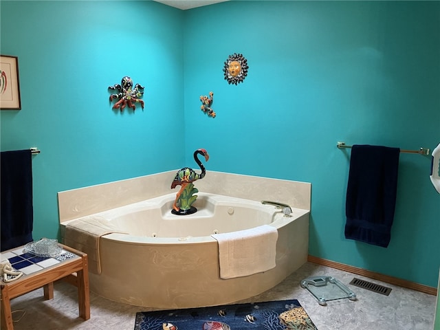 bathroom with a bathtub