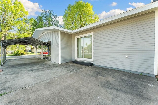 103 Spring St, Cassville, MO 65625