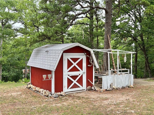 view of outdoor structure