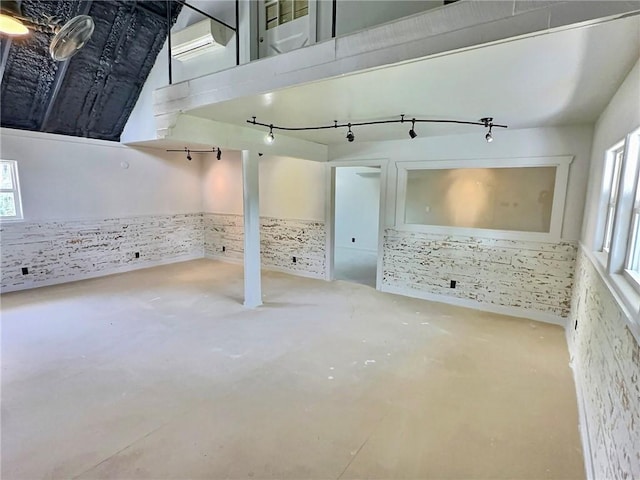 426 Van Buren, Eureka Springs, AR 72632 - interior space