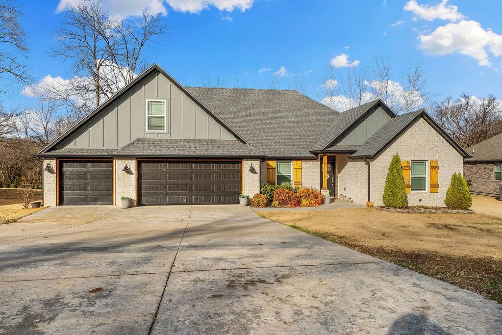 view of front of home with a garage