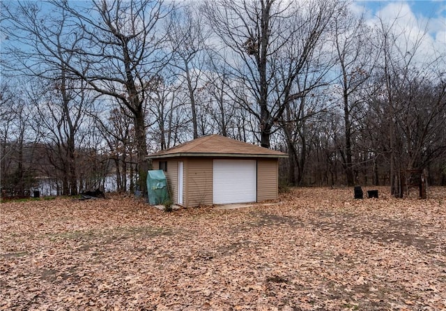 view of outdoor structure featuring a garage