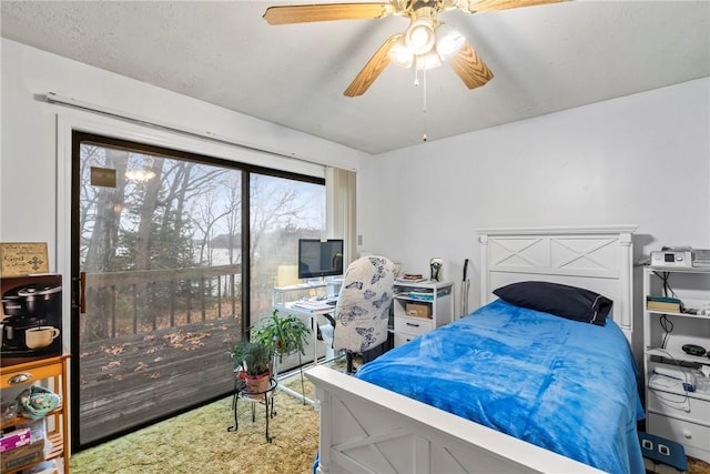 bedroom featuring ceiling fan