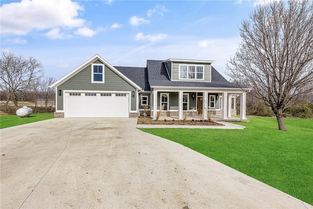 18 Mcdole Ln, Bella Vista, AR 72715 - view of front of property featuring covered porch, concrete driveway, and a front yard