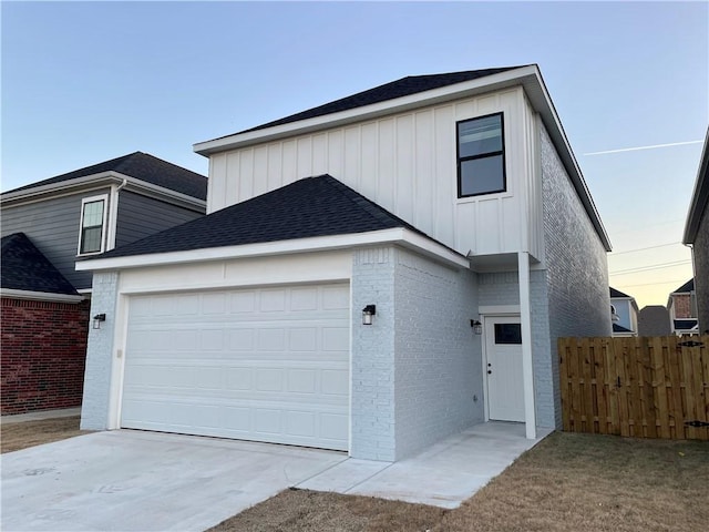 view of front of house featuring a garage