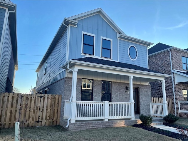 view of front of home with covered porch