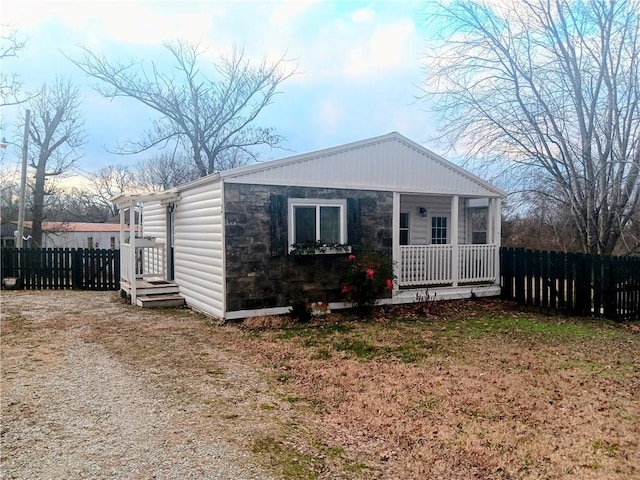 view of front of house featuring covered porch