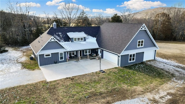 view of front of home with covered porch